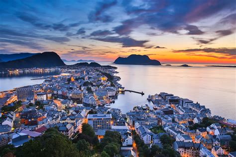 Ålesund .